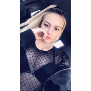 Meet your Posher, Charissa-lee